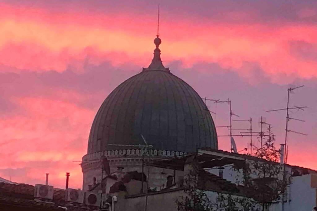 Deluxe Apartment In The Centre Of Florence Luaran gambar